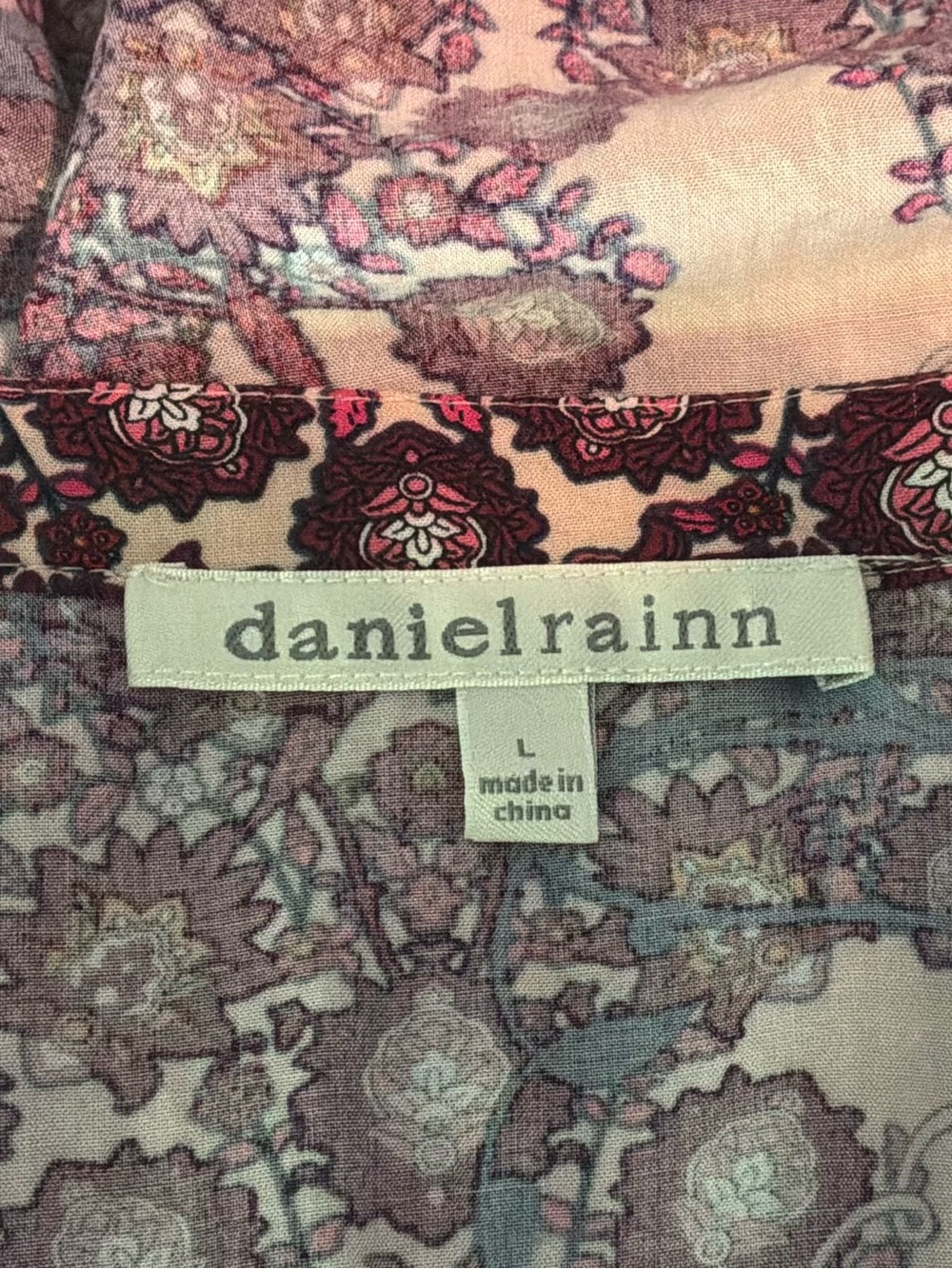 Daniel Rainn Split Neck Boho Blouse - Picture 9 of 10